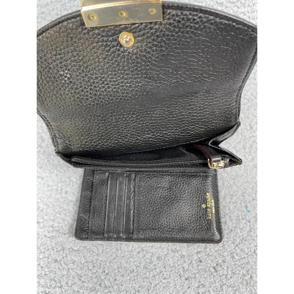 Kate Spade Leather Bi-Fold Wallet *flaw - Picture 8 of 9